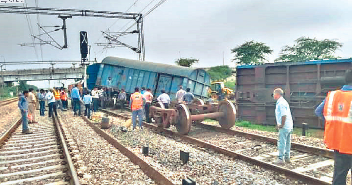Three coaches of goods train derail on Alwar-Mathura track in Alwar